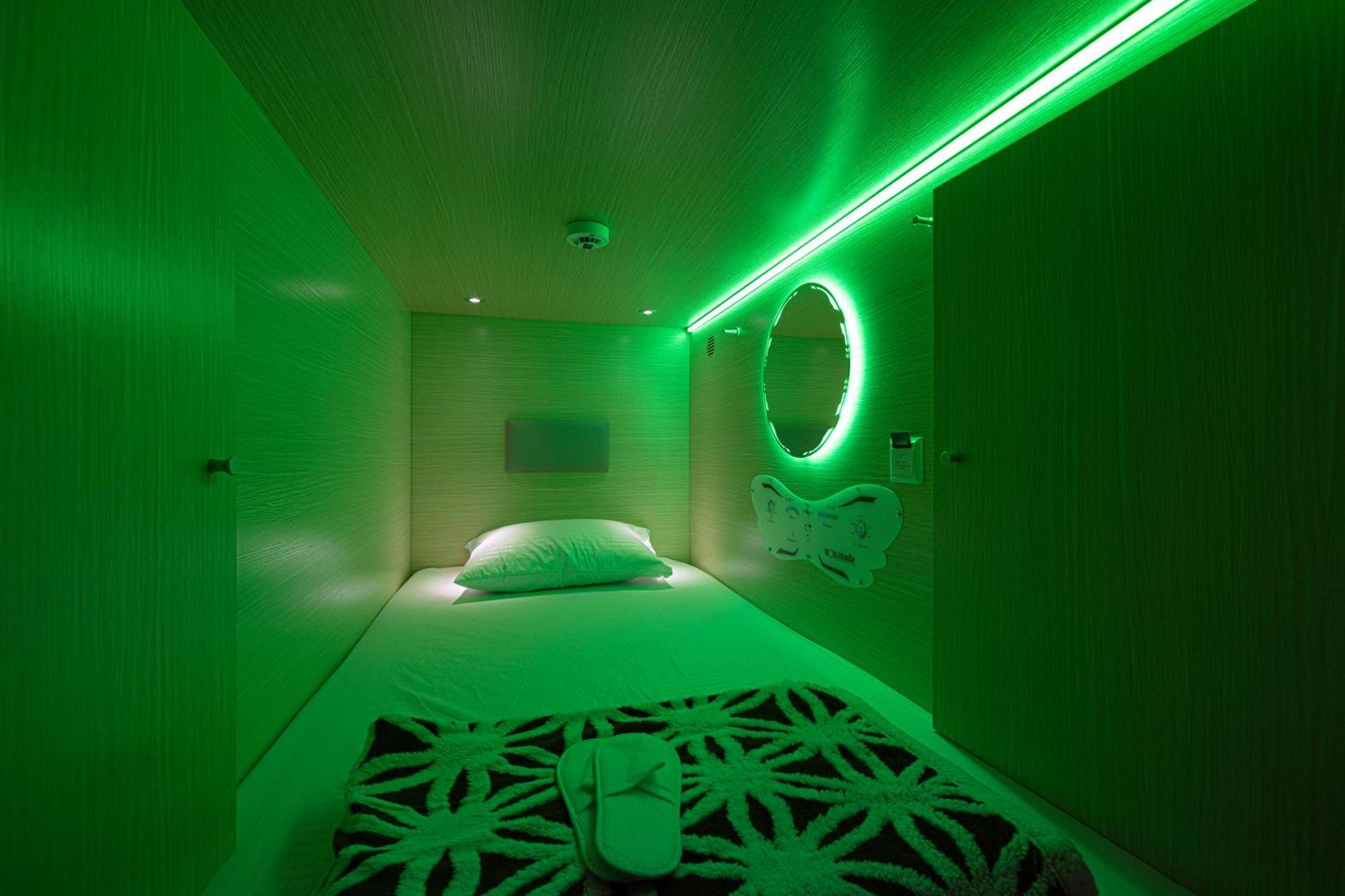 Capsule Experience Duplex - Panoramic Sea View - Nowmade La Marina Hostel Dubai Exterior photo